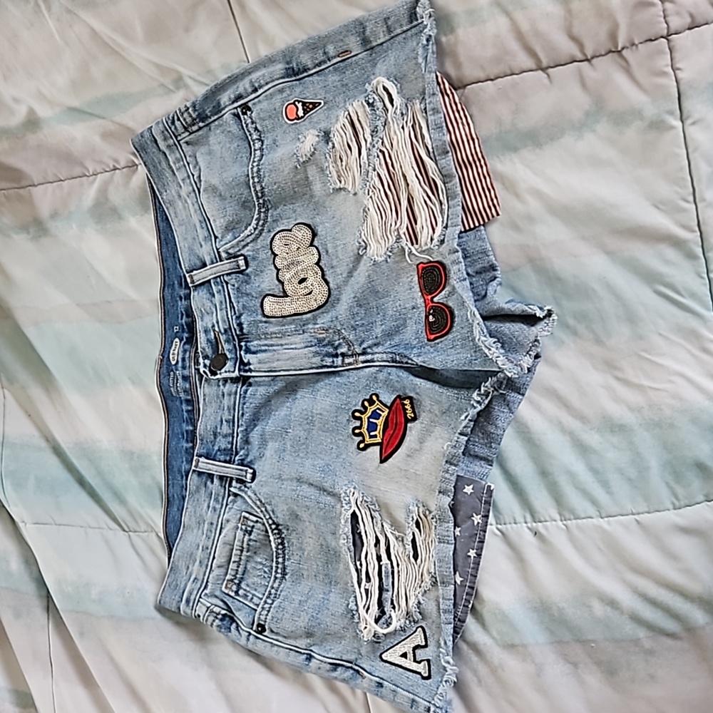 Old Navy Distressed Semi Fitted Shorts Size 12